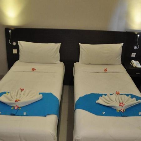 Hotel Akarsa Transit Sanur Exterior foto